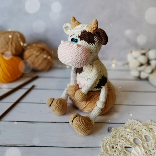 Crochet pattern funny cow