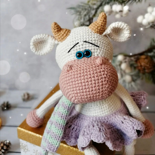 Crochet pattern funny cow