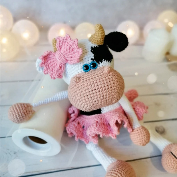 Crochet pattern funny cow