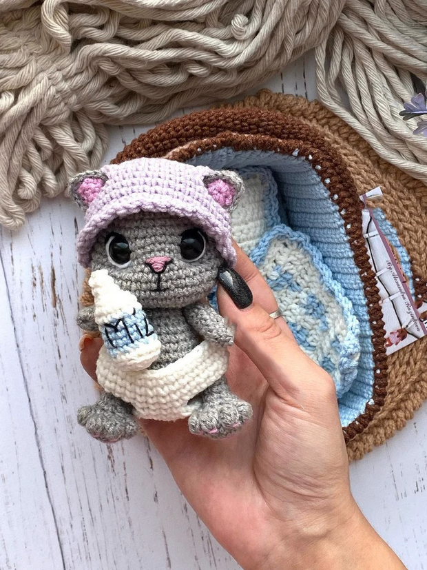 Crochet Pattern Baby Cat in a Basket