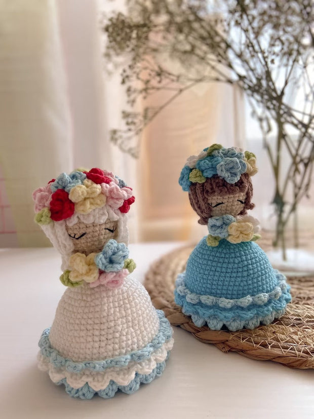 Bouquet Reversible Doll crochet pattern