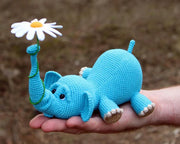 Amigurumi Elephant and balloon.