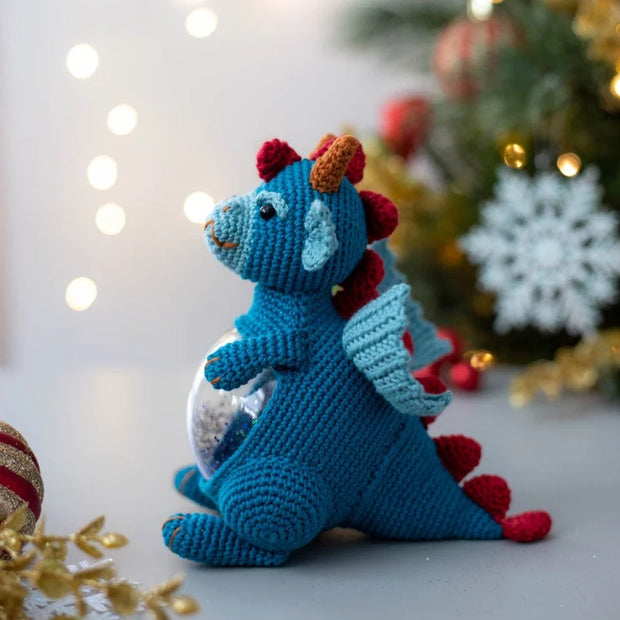 Amigurumi Christmas dragon