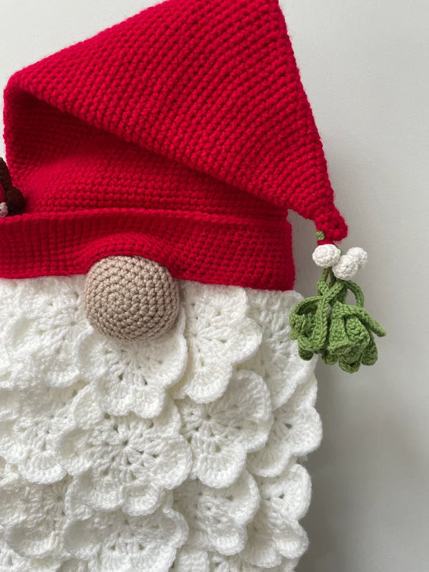 Crochet Christmas, festive, gonk, gnome, wreath pattern