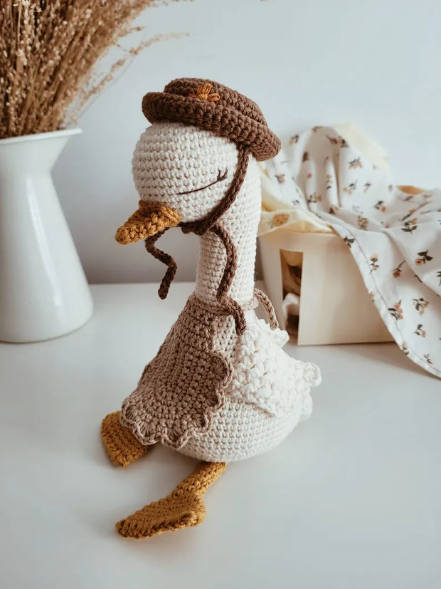 Mother Goose crochet pattern