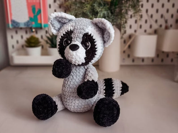 Raccoon crochet pattern