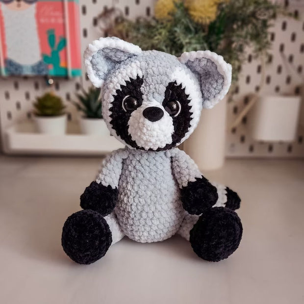 Raccoon crochet pattern